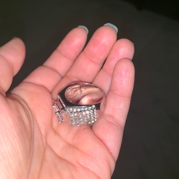 18K White Gold Plated Cubic Zirconia Ring Bling! - Picture 5 of 7